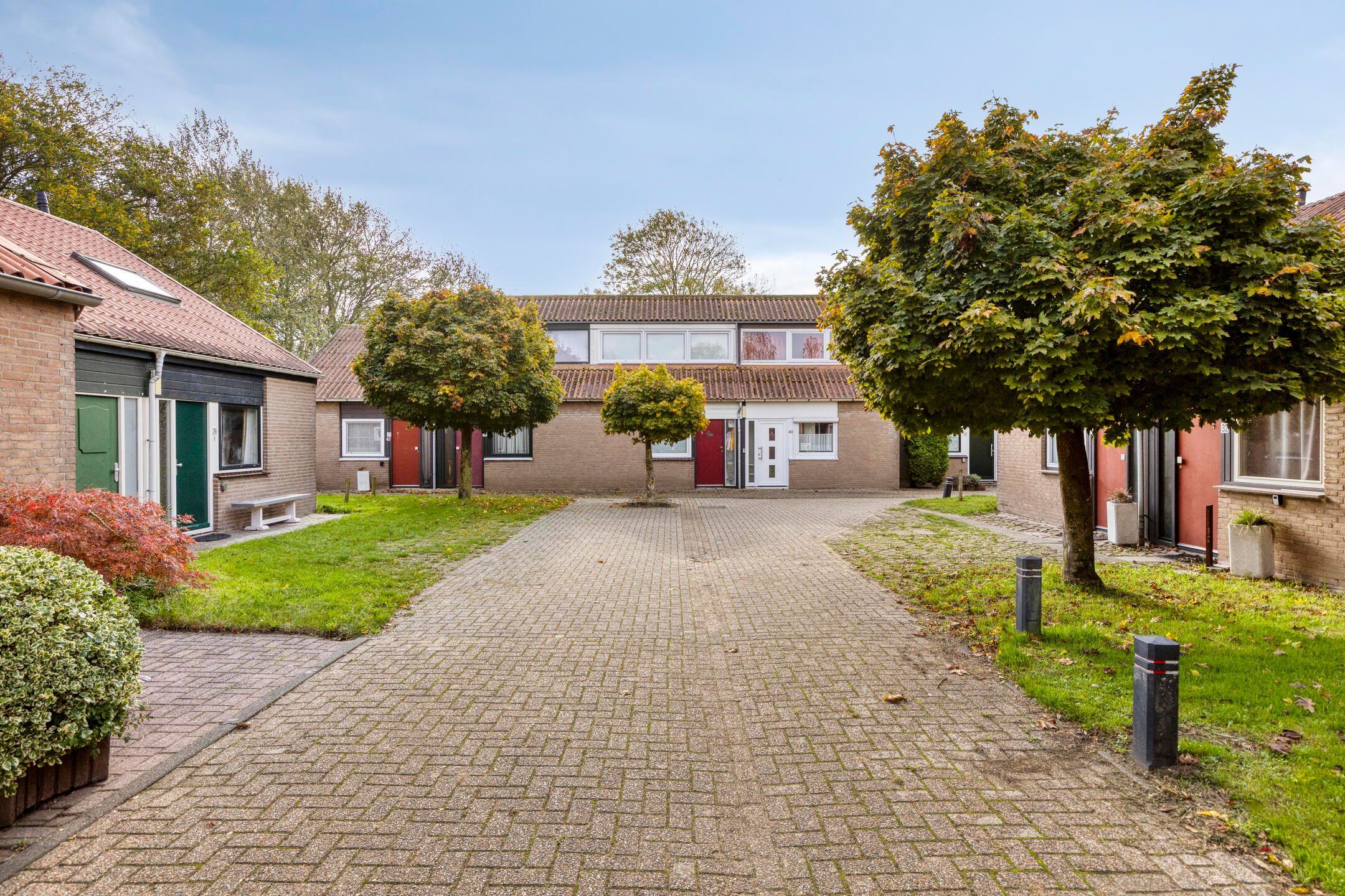 2-bedroom freehold villa in Bruinisse — photo 3 of 5