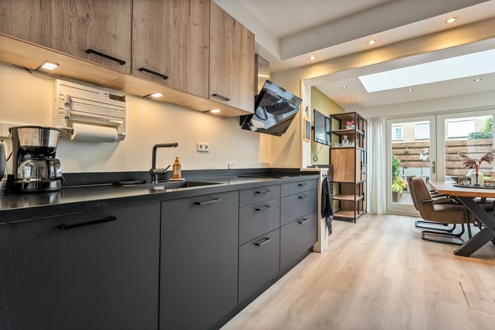 Foto 9 van Venkellaan 20