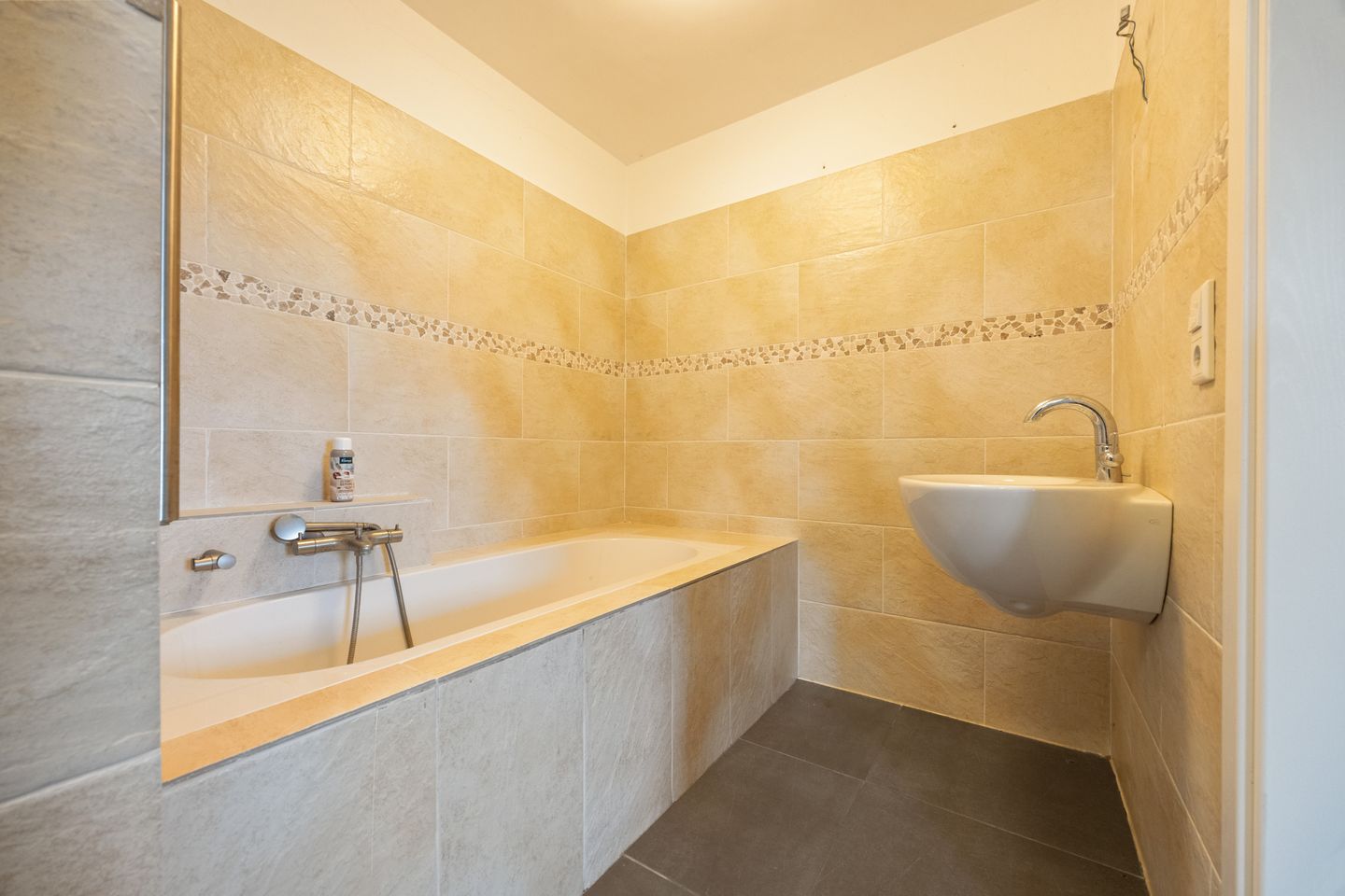 Foto 44 van Grafwegenerstrasse 16