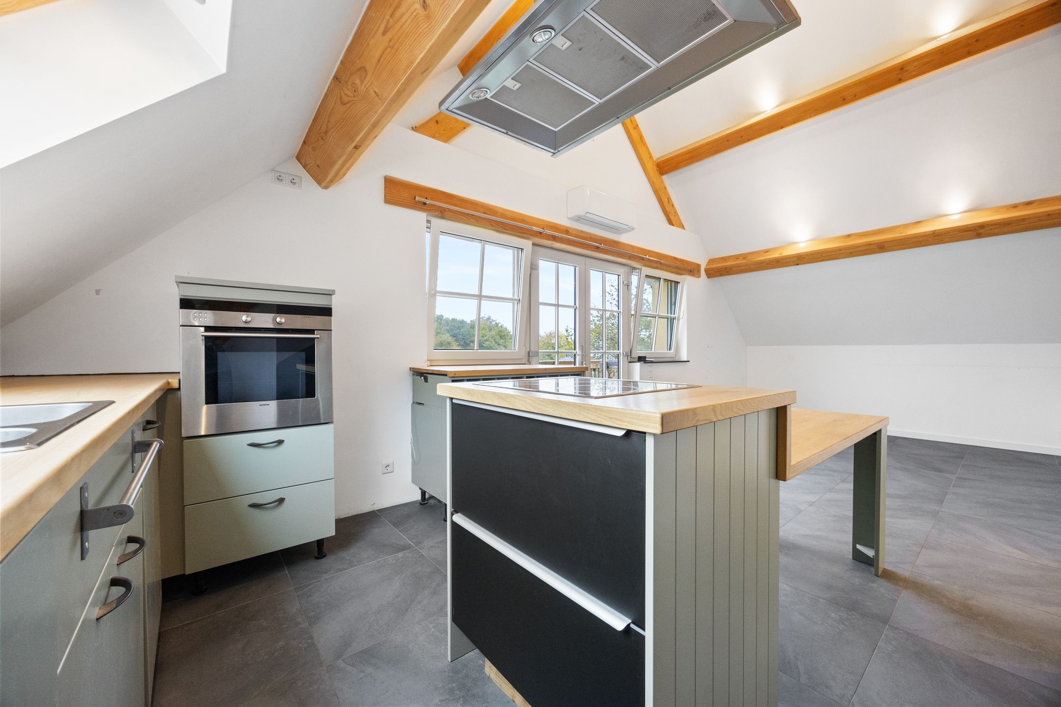 Foto 51 van Grafwegenerstrasse 16