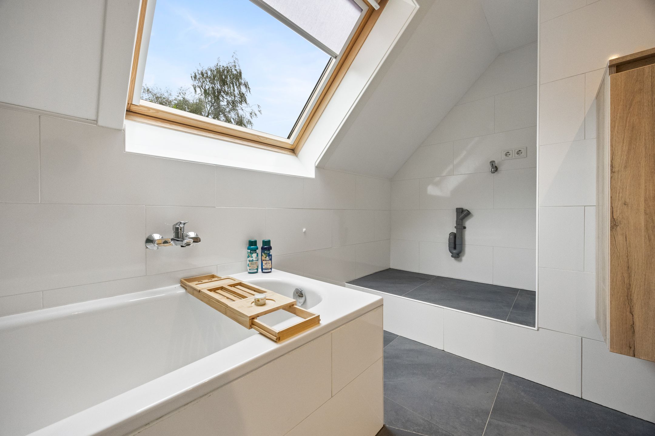 Foto 63 van Grafwegenerstrasse 16