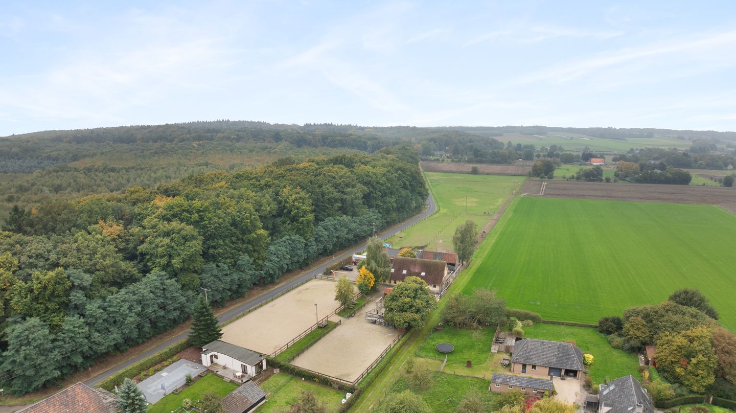 Foto 100 van Grafwegenerstrasse 16