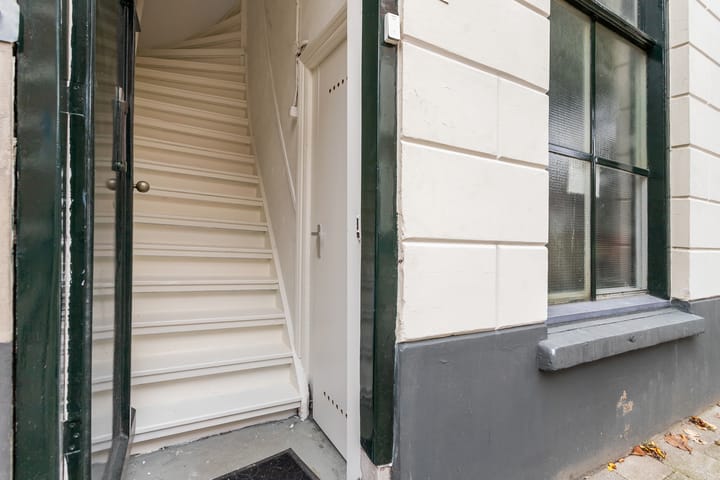 Foto 5 van Riouwstraat 1