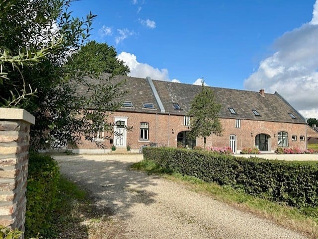 View photo 1 of Beeckerhof 8-E