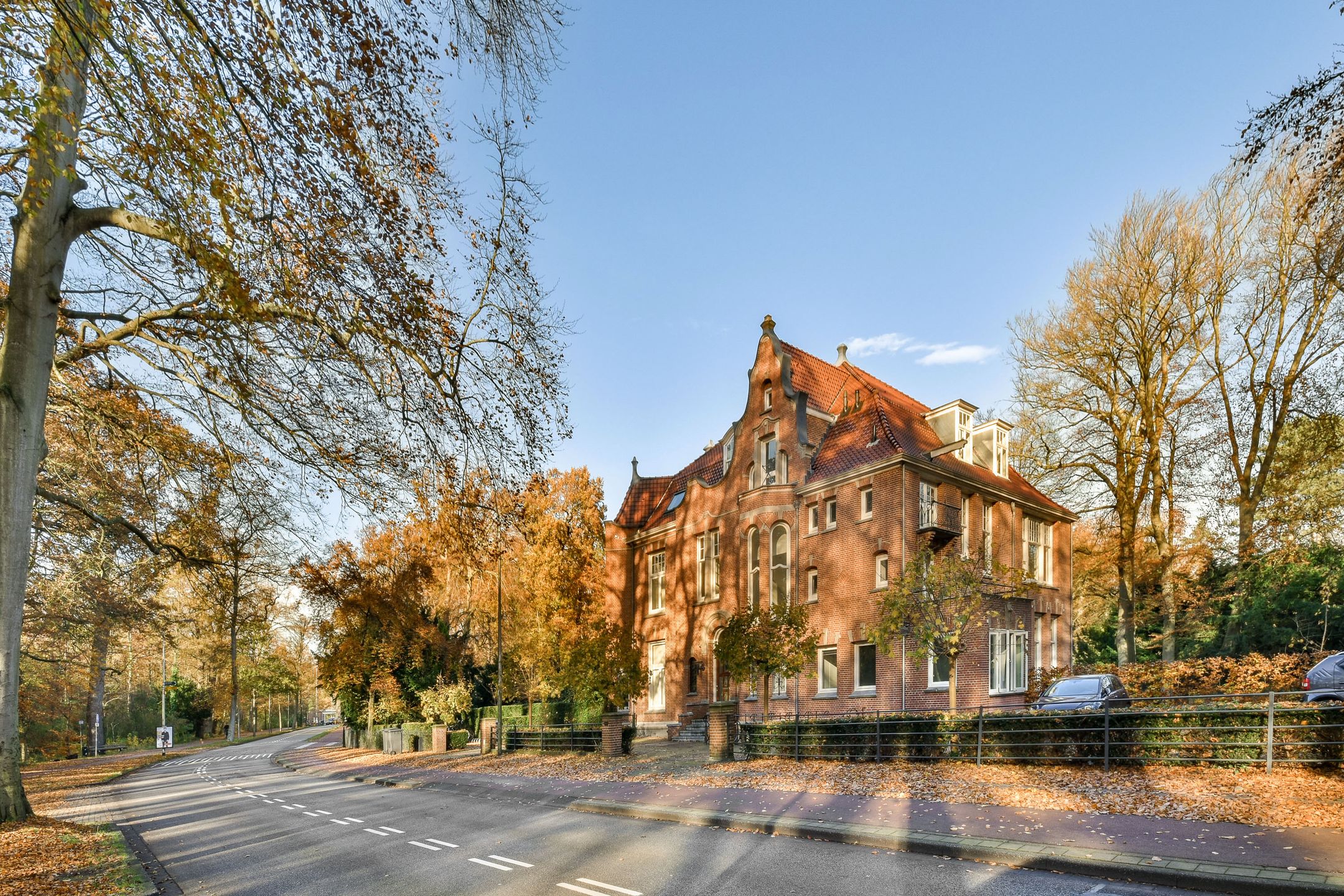 Photo 3 of Mollaan 1-C