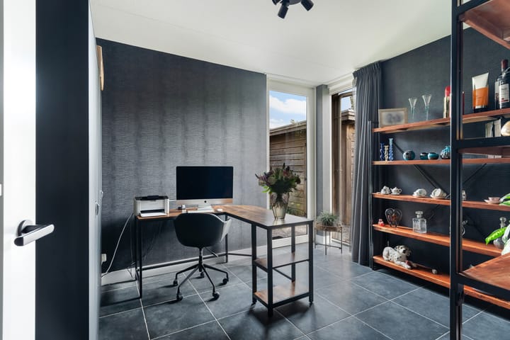 Photo 33 of Voorweg 113-K