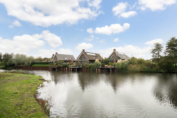 Photo 61 of Voorweg 113-K