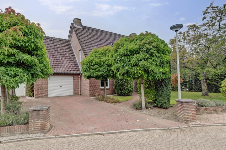 Foto 42 van Hoveniersstraat 6