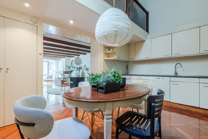 Photo 20 of Oudezijds Voorburgwal 84