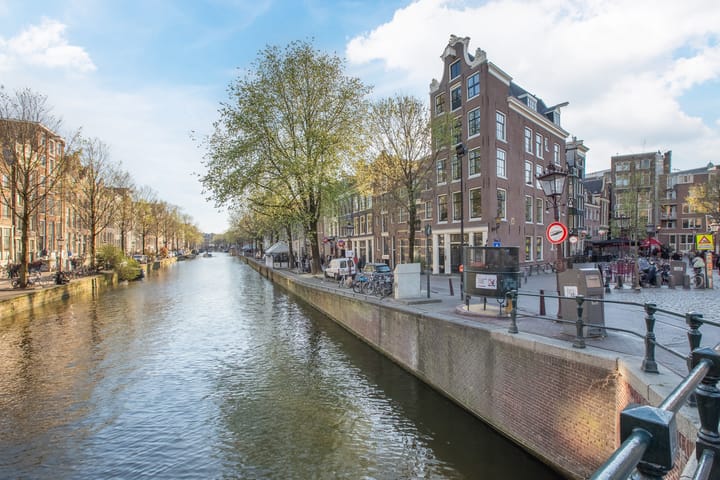 Photo 45 of Oudezijds Voorburgwal 84