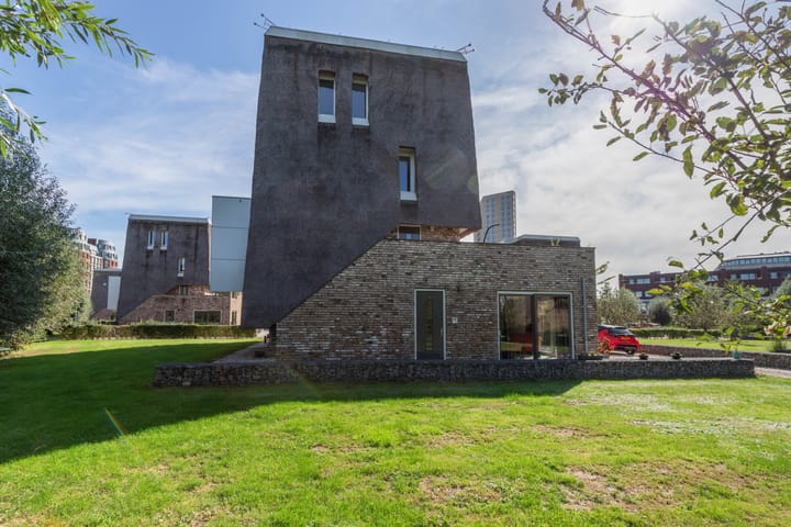 Photo 3 of Voerstraat 8