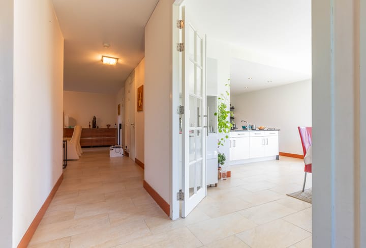 Photo 11 of Voerstraat 8