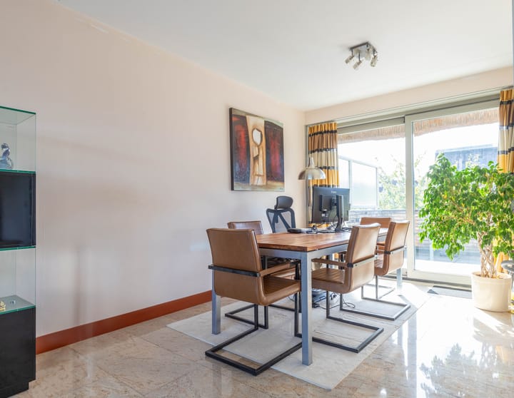 Photo 17 of Voerstraat 8