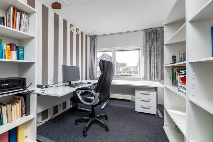 Foto 32 van Reggestraat 14