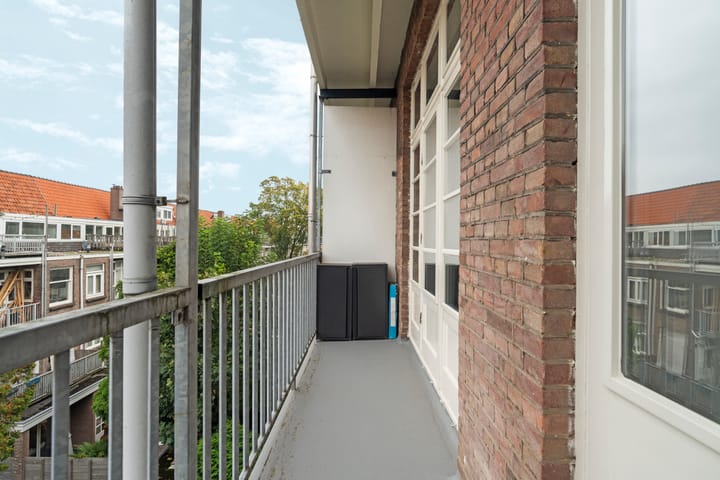 Photo 9 of Van Tuyll van Serooskerkenweg 88-3