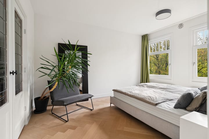 Photo 16 of Van Tuyll van Serooskerkenweg 88-3