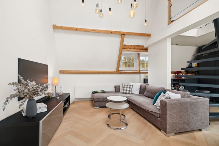 Photo 20 of Van Tuyll van Serooskerkenweg 88-3