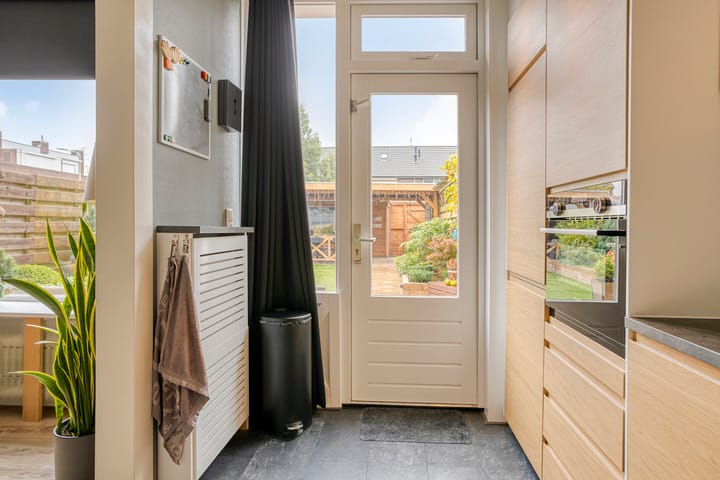 Photo 11 of Olivier van Noortsingel 5