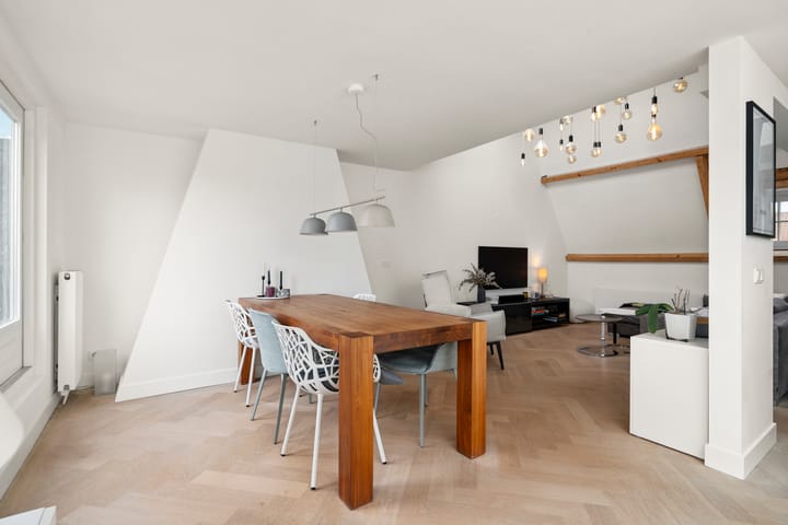 Photo 21 of Van Tuyll van Serooskerkenweg 88-3