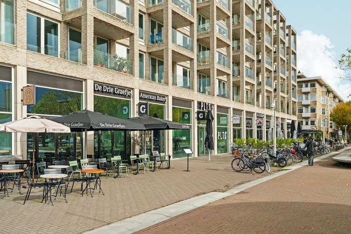 Photo 46 of Van Tuyll van Serooskerkenweg 88-3