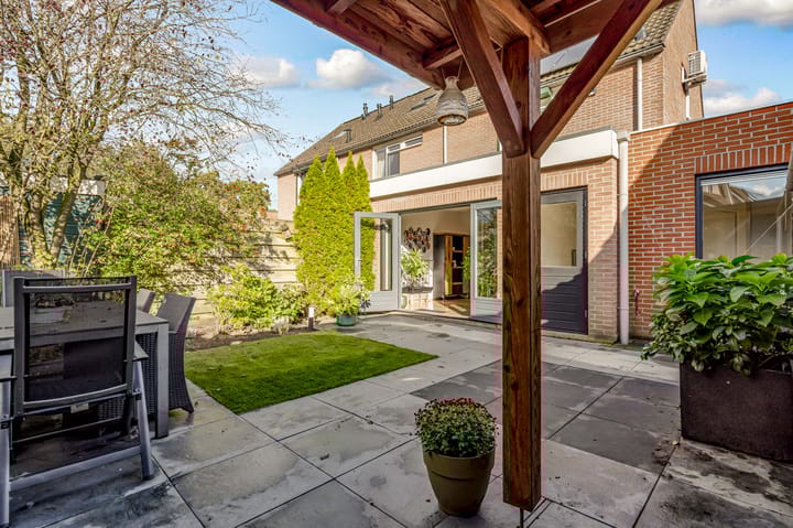 Photo 52 of de Pas 54