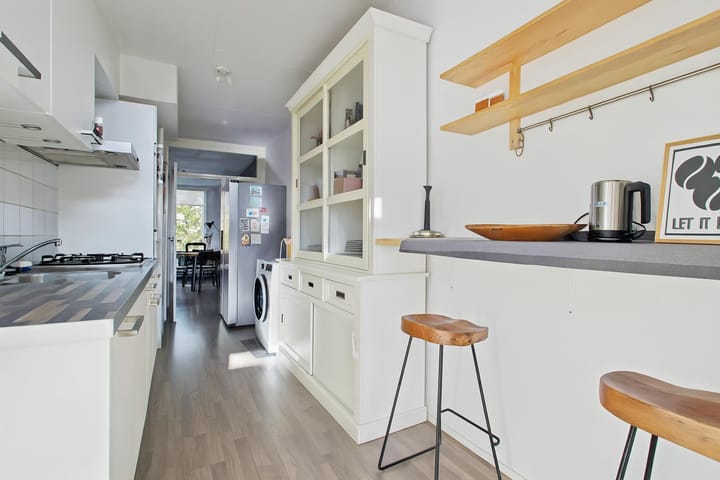 Photo 8 of Insulindeweg 64-A