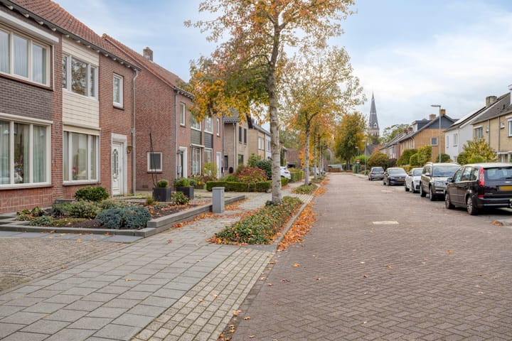 Photo 3 of Bernhardstraat 24