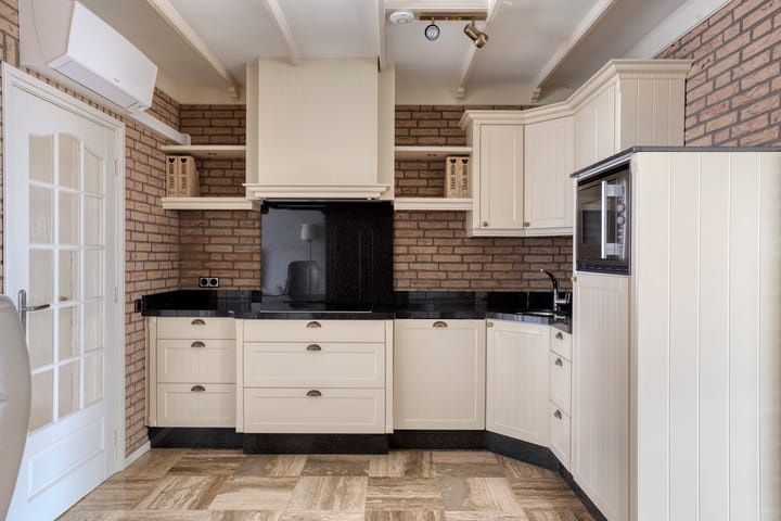 Photo 5 of Bernhardstraat 24