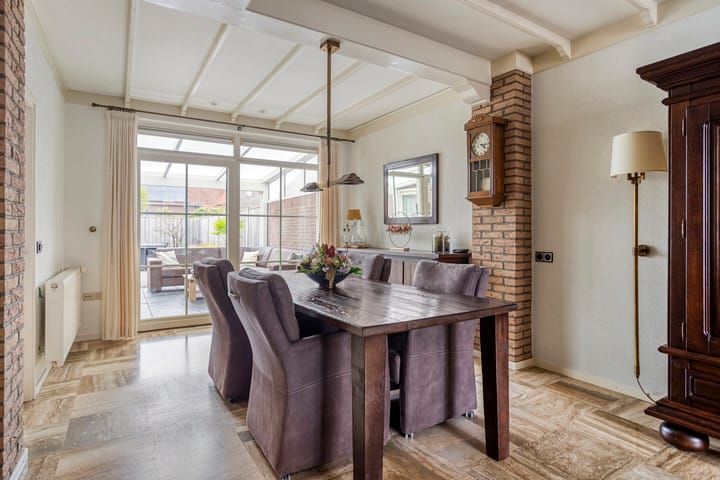 Photo 14 of Bernhardstraat 24