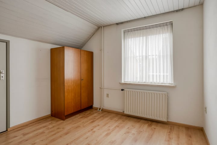 Foto 30 van Korenbloemlaan 38