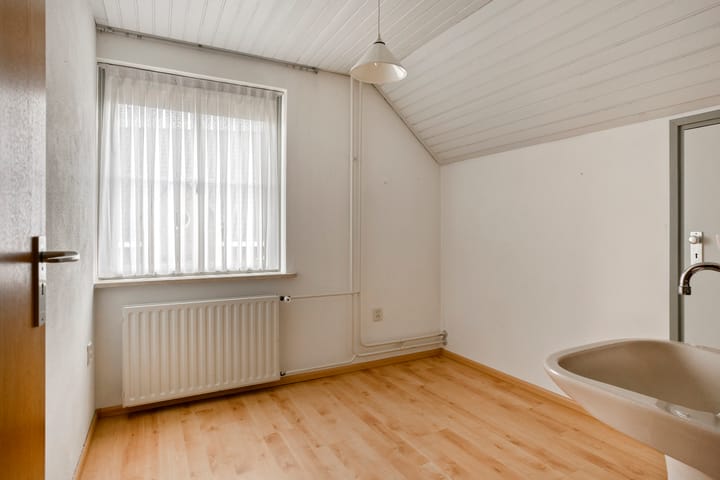 Foto 31 van Korenbloemlaan 38