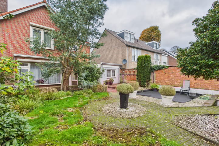 Photo 4 of Zomerstraat 14