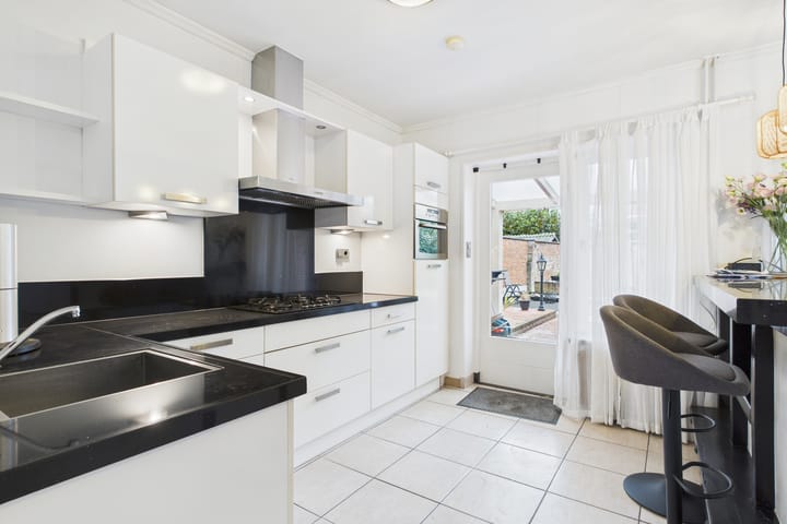 Photo 11 of Zomerstraat 14