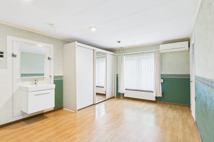 Photo 17 of Zomerstraat 14