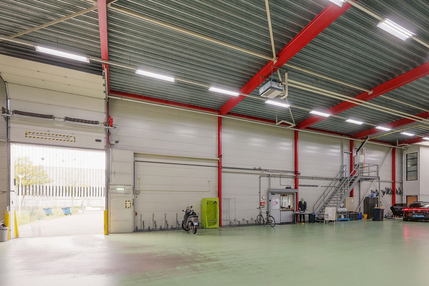 View photo 4 of Capronilaan 6