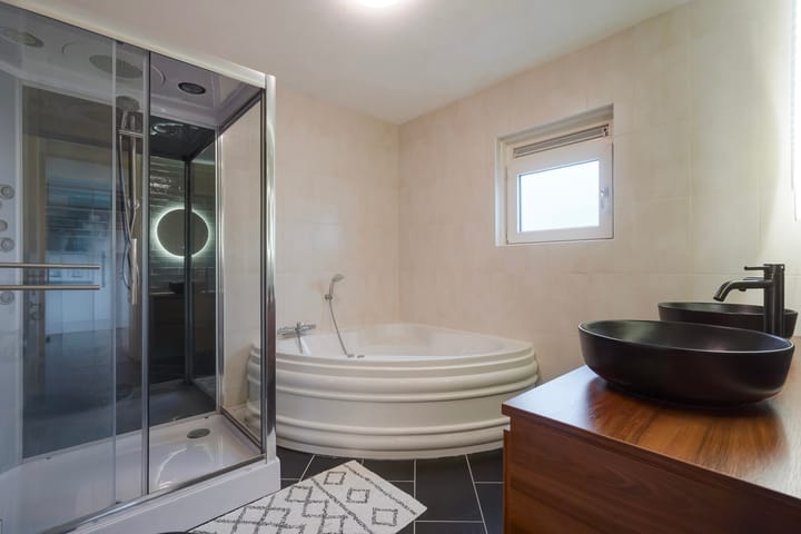 Photo 31 of Ponyweide 57