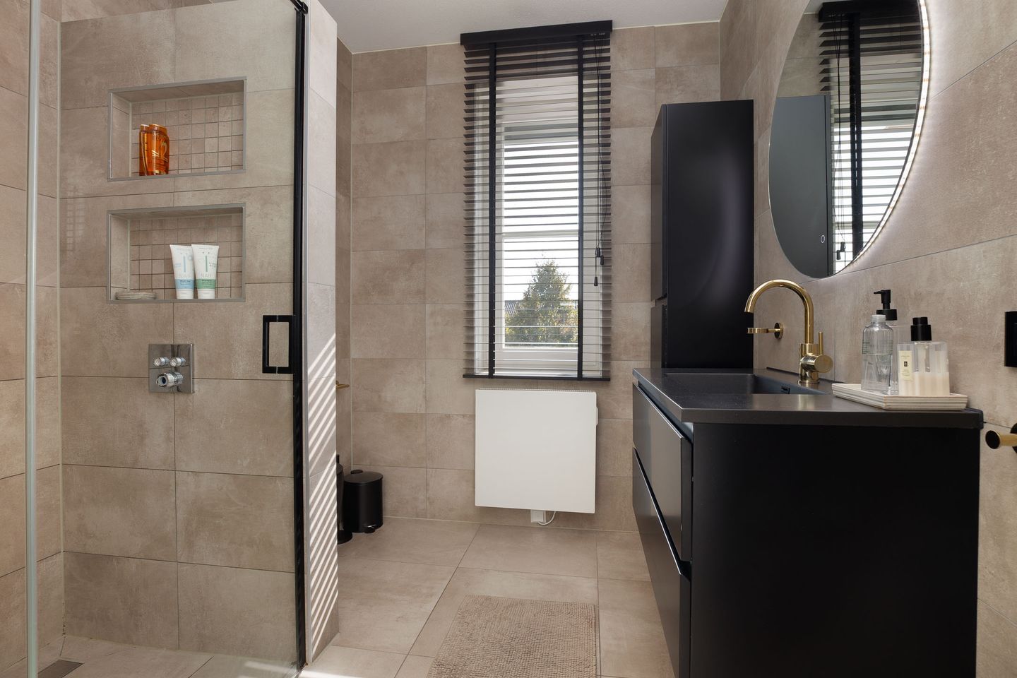 Foto 29 van Eerste Zeine 136