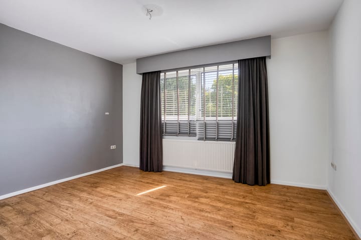 Photo 21 of St. Josephstraat 9