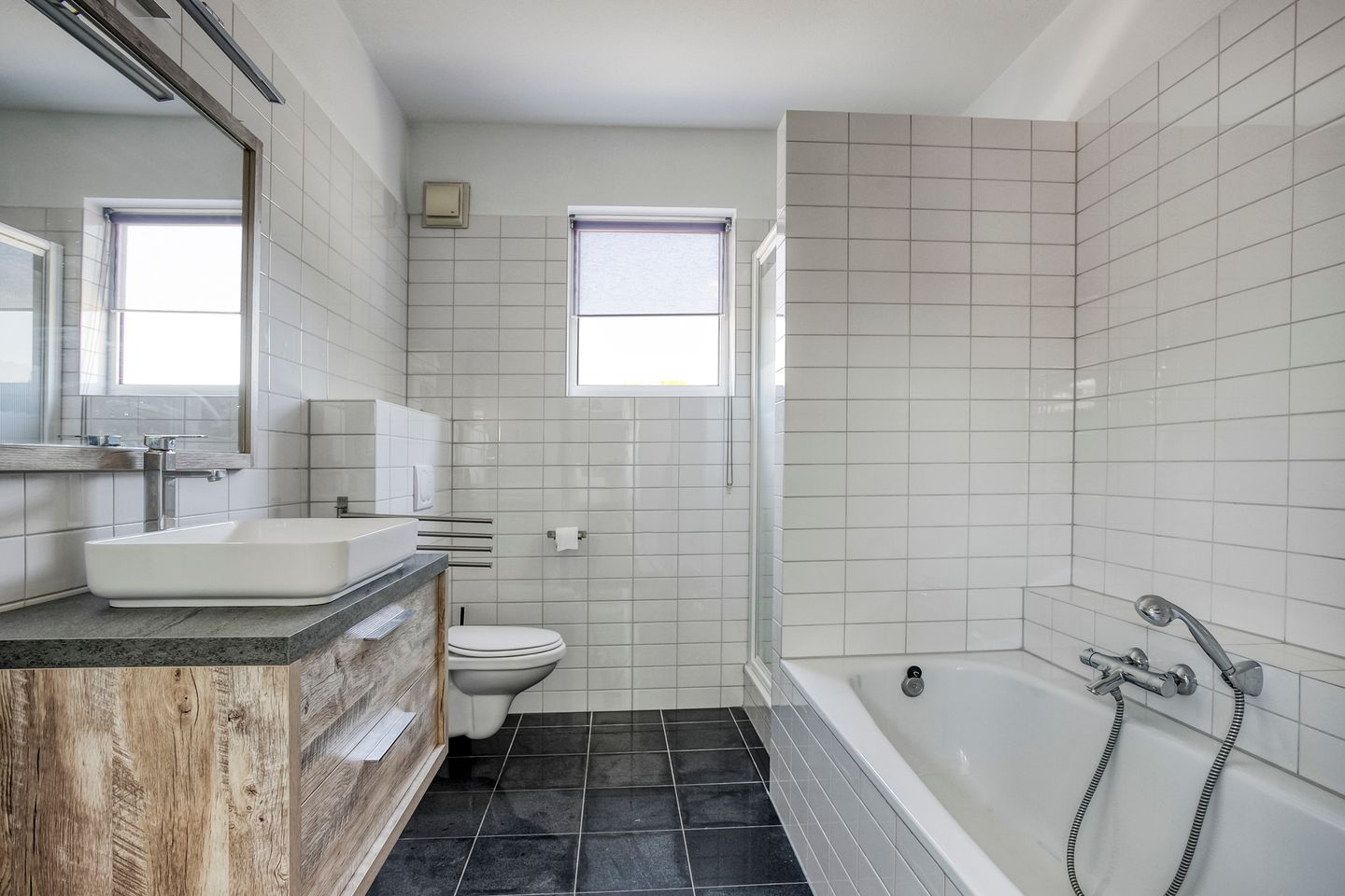 Photo 25 of St. Josephstraat 9