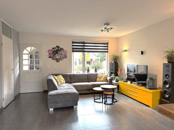 Foto 13 van Ravelstraat 1