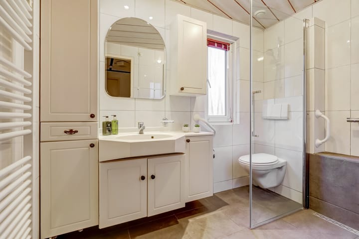 Photo 32 of Berkhof 7