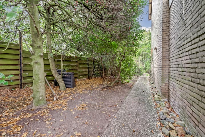 Photo 49 of Berkhof 7