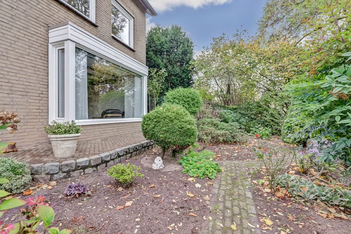 Photo 9 of Berkhof 7