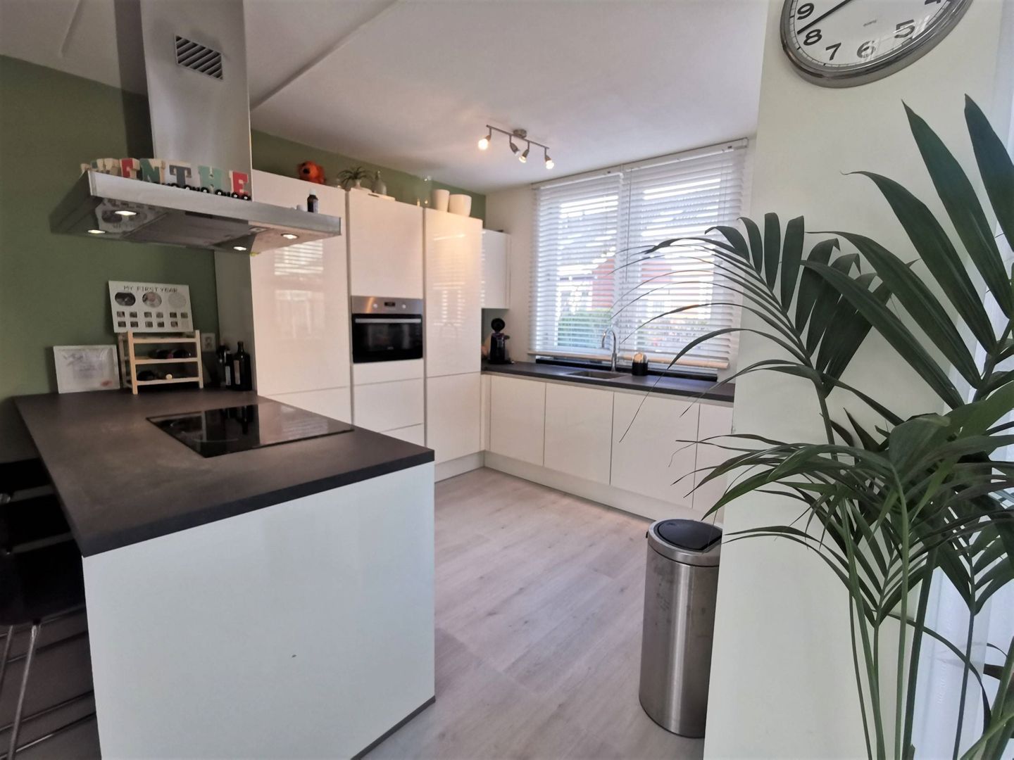 Photo 10 of Meerum Terwogtlaan 175