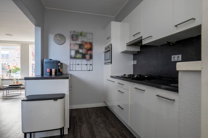 Foto 4 van Admiraal de Ruyterstraat 17