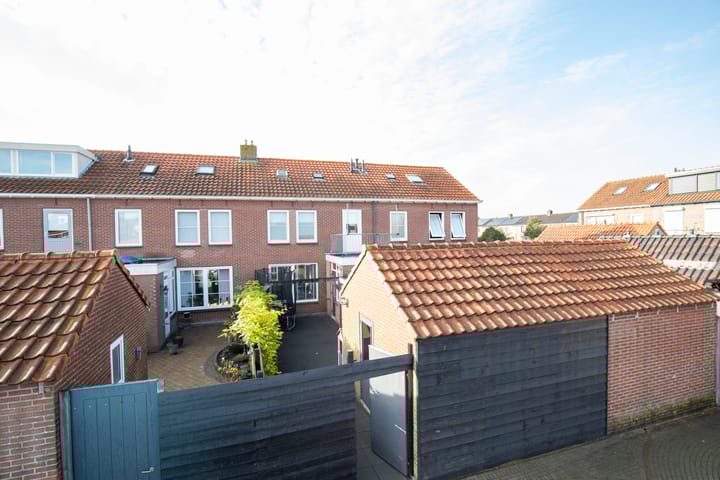 Foto 19 van Admiraal de Ruyterstraat 17