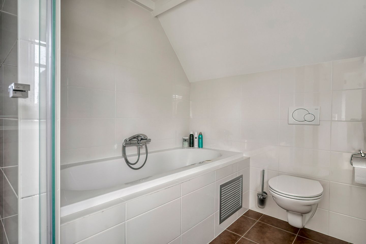 Photo 35 of Hoofdweg 1362