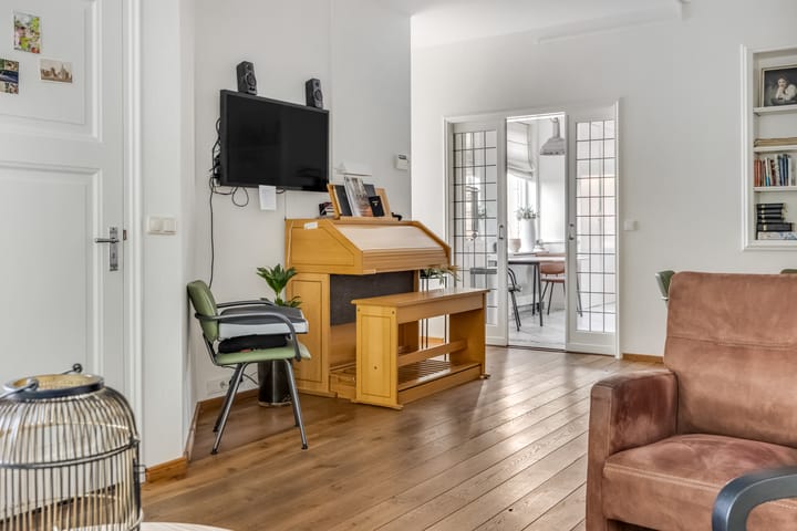 Photo 11 of Stationsweg 37