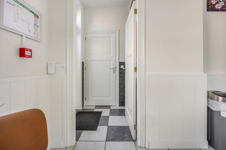 Photo 19 of Stationsweg 37