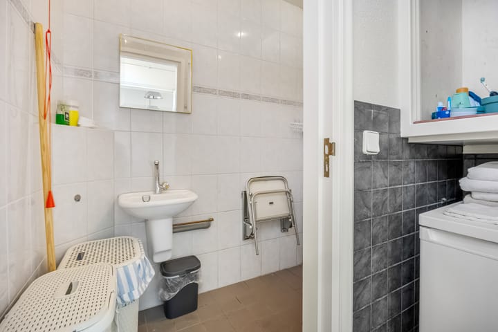 Photo 20 of Stationsweg 37